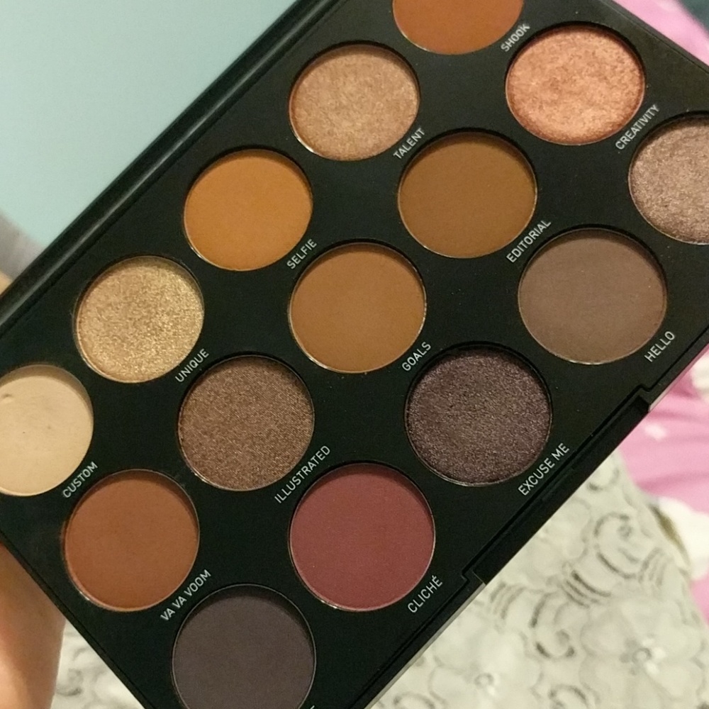 Morphe 15N night master artistry palette